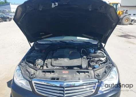 2013 Mercedes-Benz C 300 Luxury 4Matic/Sport 4Matic from USA, damaged, VIN WDDGF8ABXDR247478